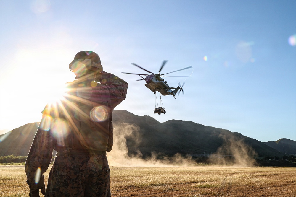 22nd MEU(SOC) | CLB Conducts Helicopter Support Team Training in Puerto Rico