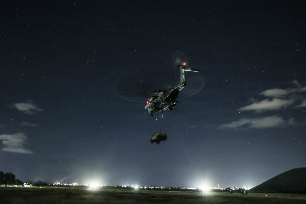 22nd MEU(SOC) | CLB Conducts Helicopter Support Team Training in Puerto Rico