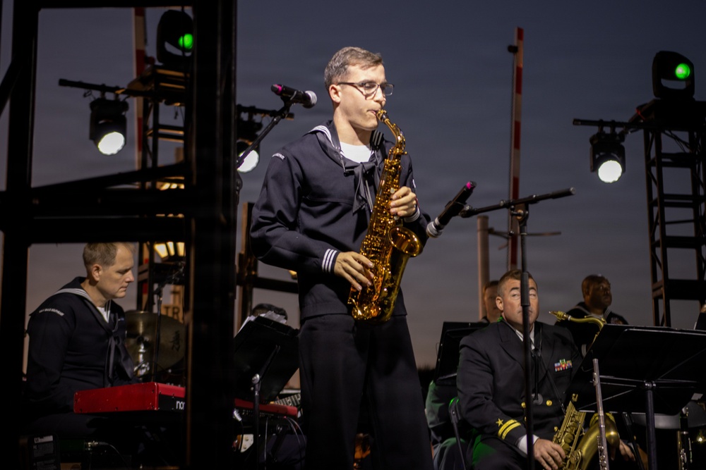 Navy Band Southeast's Big Band Performs at Dickens on Centre