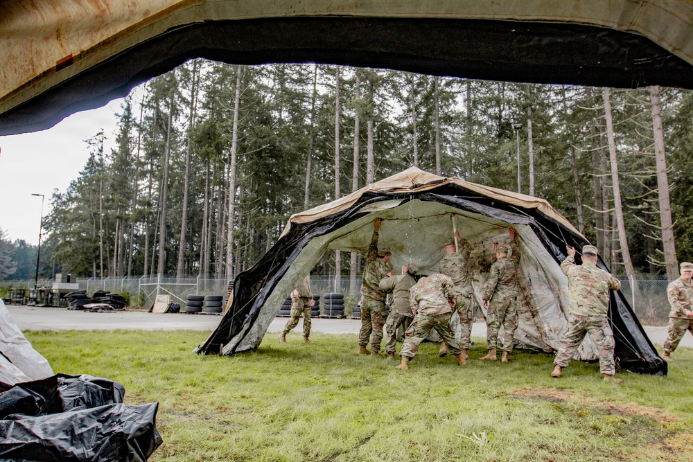 301st MEB Conducts Monthly Drill Training