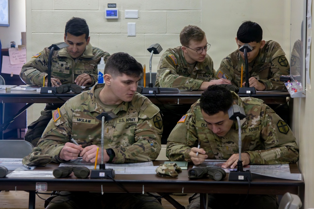 301st MEB Conducts Monthly Drill Training