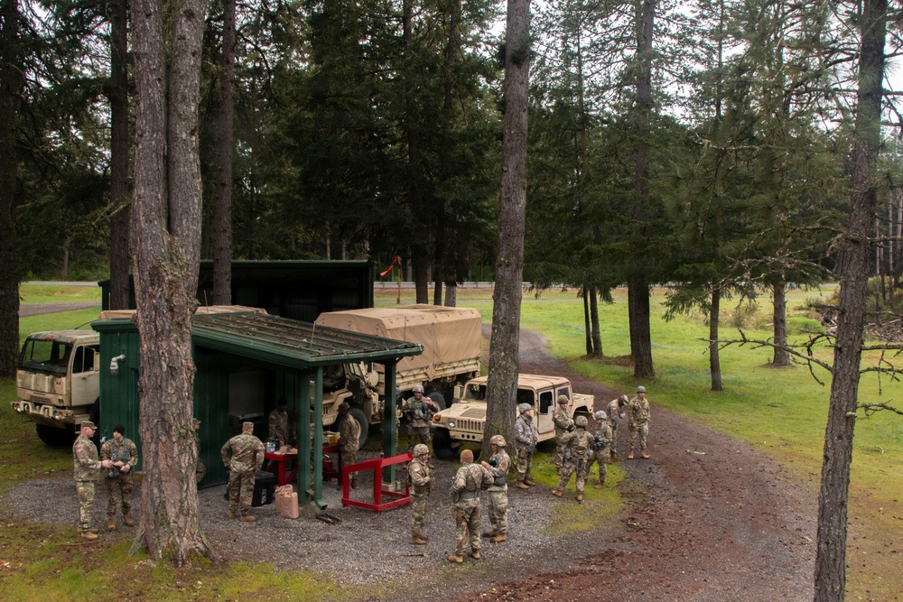 301st MEB Conducts Monthly Drill Training