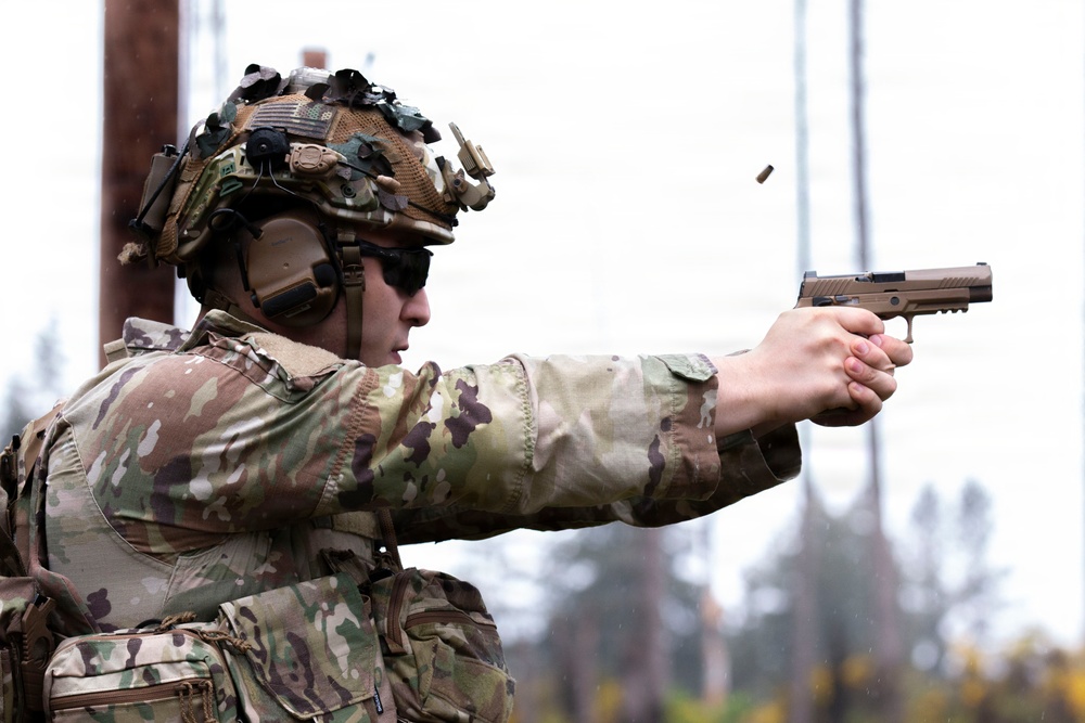 301st MEB Conducts Monthly Drill Training