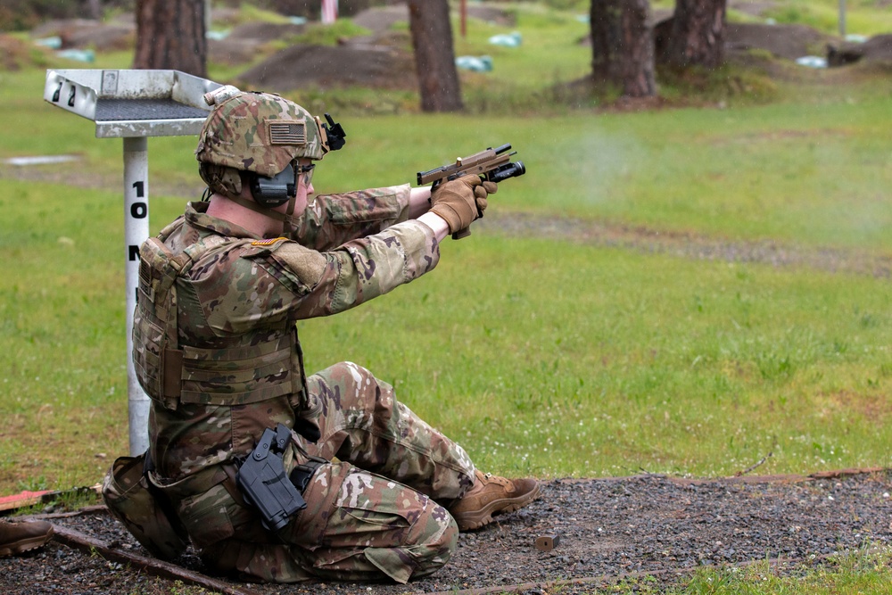 301st MEB Conducts Monthly Drill Training