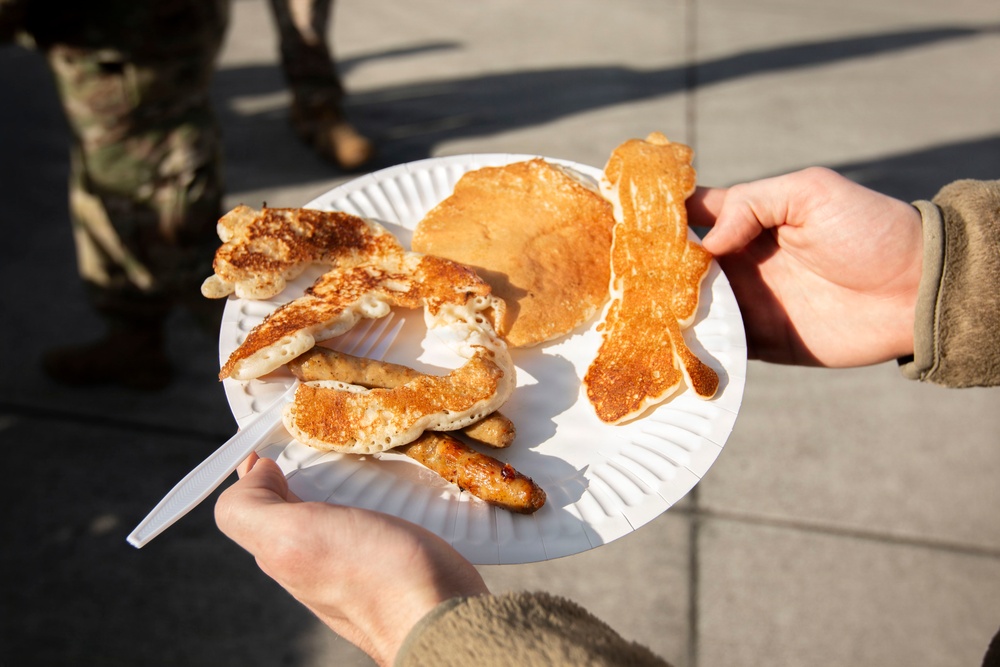 301st MEB Conducts Monthly Drill Training