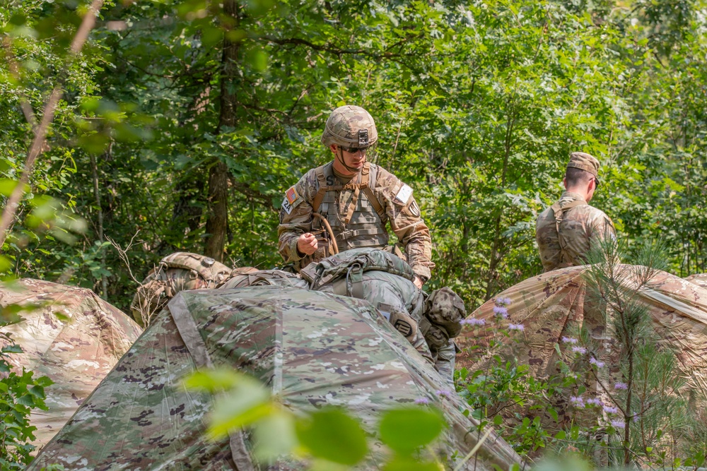 416th TEC Soliders Compete in Best Squad Competition