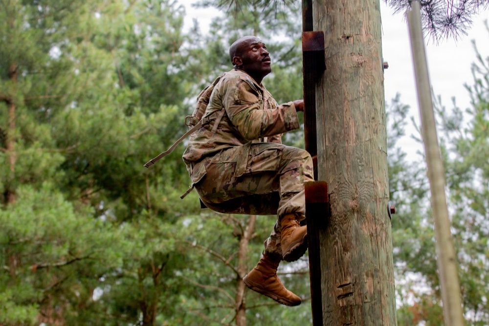 416th TEC Soliders Compete in Best Squad Competition