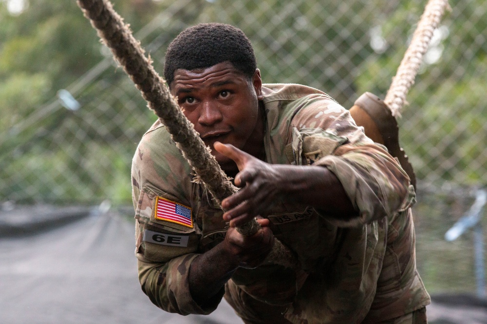 416th TEC Soliders Compete in Best Squad Competition
