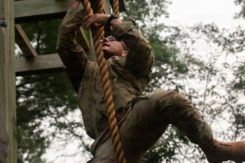 416th TEC Soliders Compete in Best Squad Competition