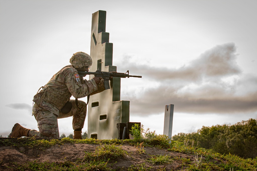 416th TEC Soliders Compete in Best Squad Competition