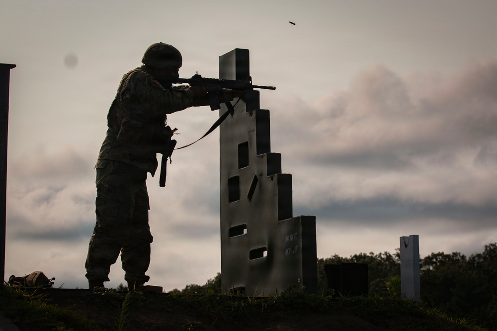 416th TEC Soliders Compete in Best Squad Competition