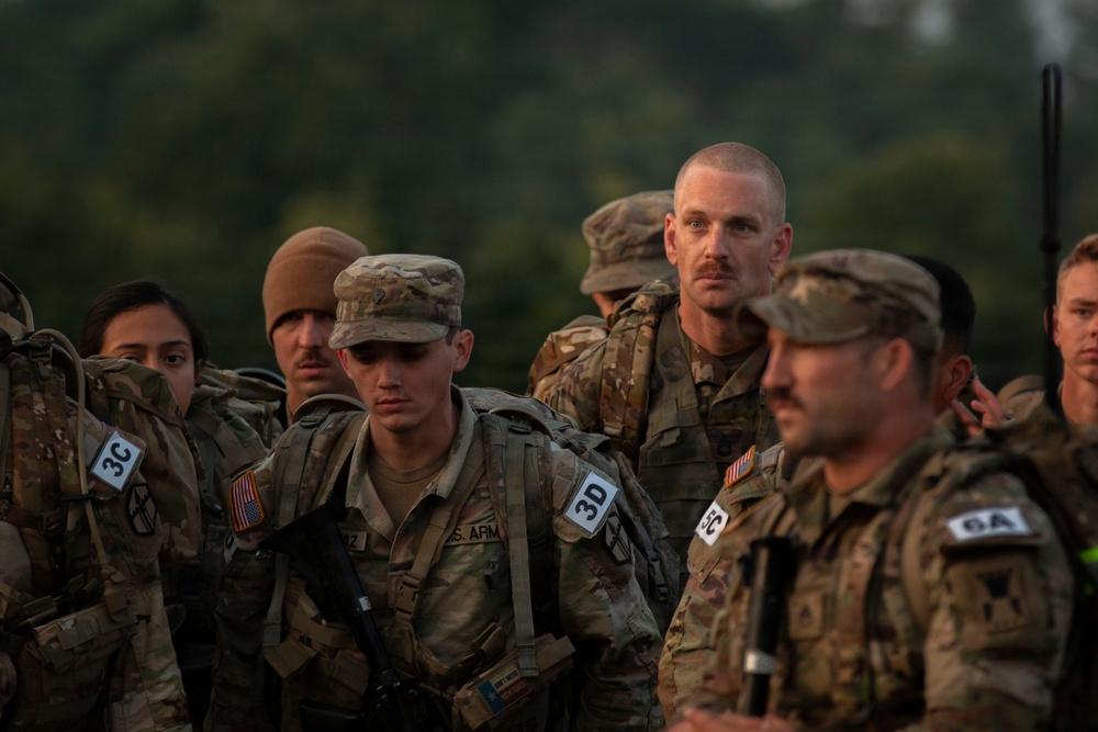 416th TEC Soliders Compete in Best Squad Competition