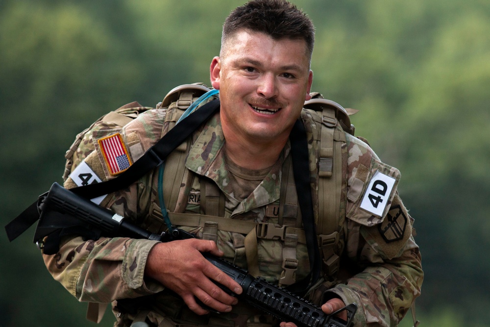 416th TEC Soliders Compete in Best Squad Competition