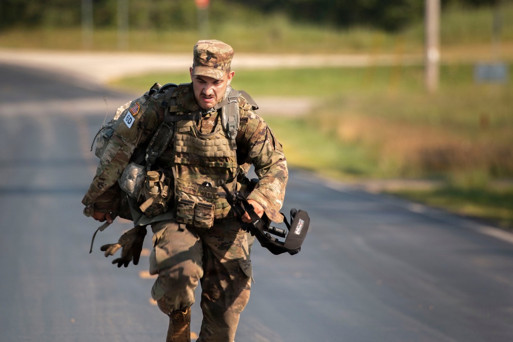 416th TEC Soliders Compete in Best Squad Competition