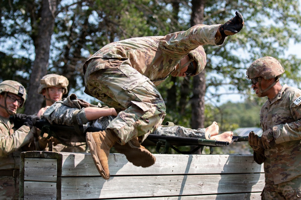 416th TEC Soliders Compete in Best Squad Competition