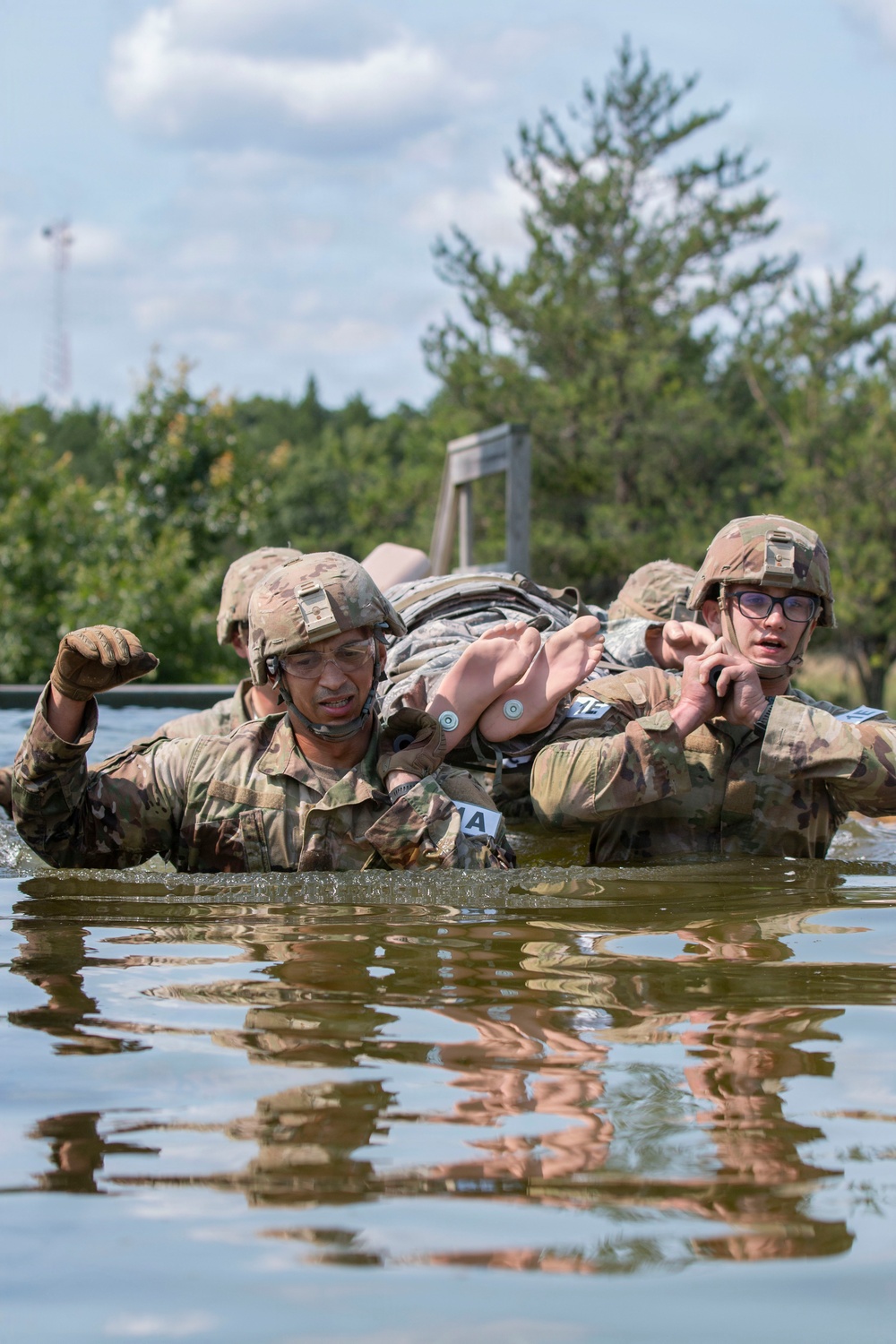 416th TEC Soliders Compete in Best Squad Competition