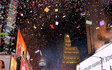 More than 800,000 people attend NYC NYE celebration