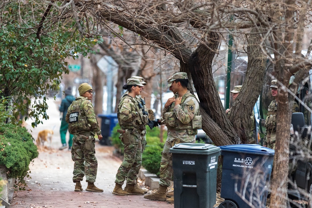 Arkansas National Guardsmen assist with Joint Task Force D.C. Mission