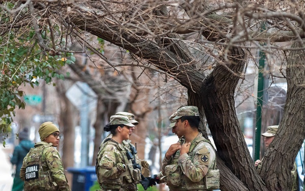 Arkansas National Guardsmen assist with Joint Task Force D.C. Mission