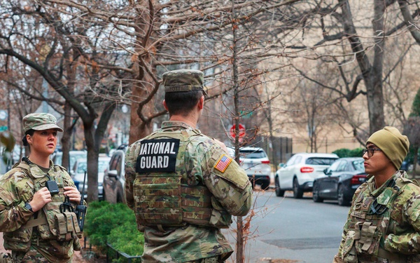 Arkansas National Guardsmen assist with Joint Task Force D.C. Mission