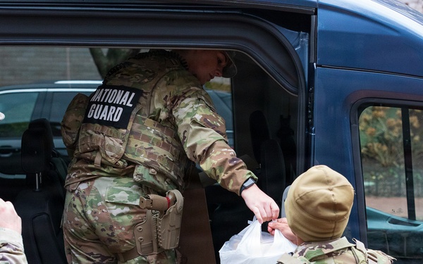 Arkansas National Guardsmen assist with Joint Task Force D.C. Mission