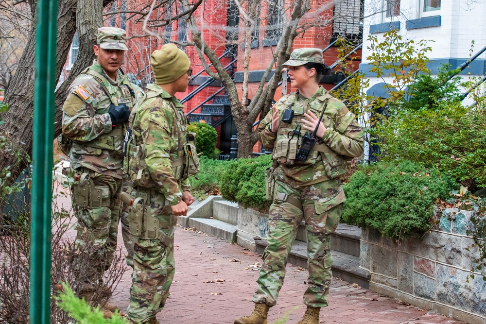 Arkansas National Guardsmen assist with Joint Task Force D.C. Mission
