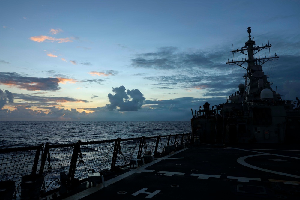 USS Mahan (DDG 72) Routine Operations