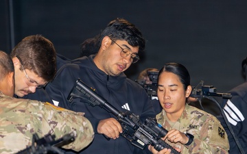 Tony the Tiger Sun Bowl athletes engage with 11th ADA Brigade Soldiers at Fort Bliss