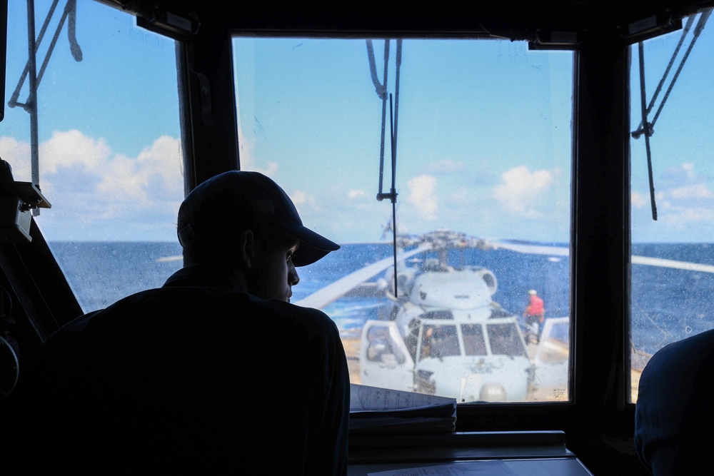USS Thomas Hudner (DDG 116) Conducts Flight Operations