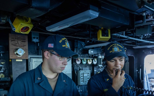 USS Thomas Hudner (DDG 116) Conducts Replenishment-at-Sea