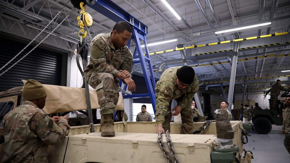 3rd Infantry Division Sustainment Brigade trains sling load operations