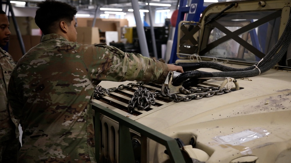 3rd Infantry Division Sustainment Brigade trains sling load operations
