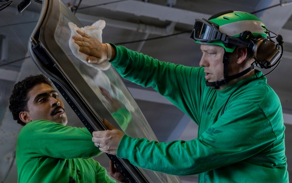 Abraham Lincoln conducts routine operations