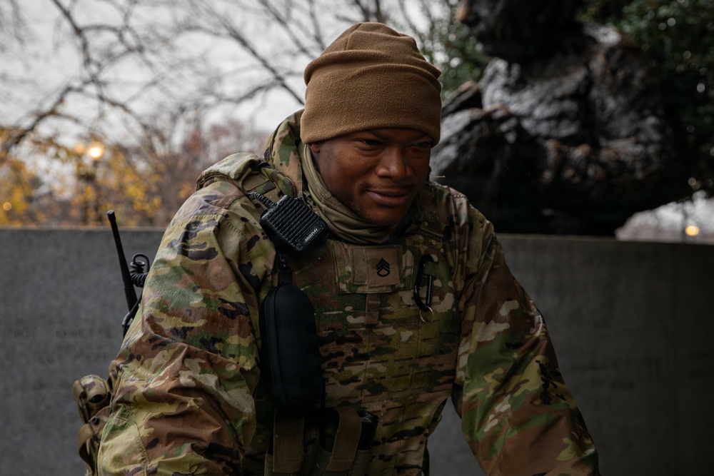 A Mississippi Army National Guard Soldier stands on patrol in Washington, D.C.
