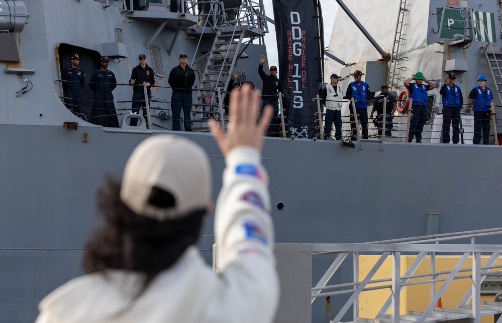USS Delbert D. Black (DDG 119) Departs Naval Station Mayport