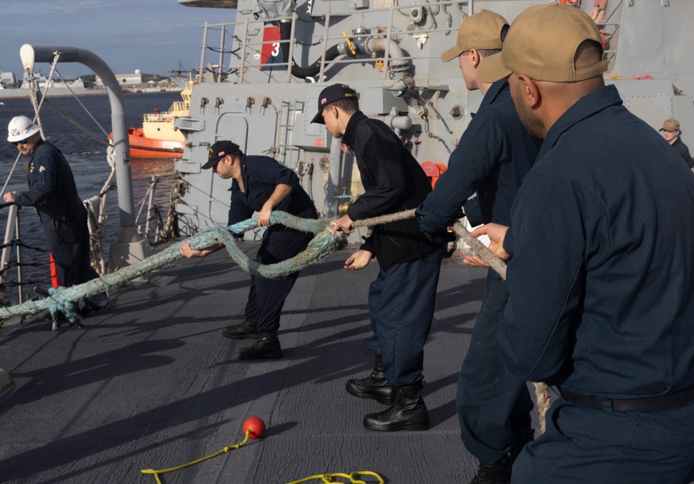 USS Delbert D. Black (DDG119) Departs Naval Station Mayport