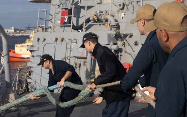 USS Delbert D. Black (DDG119) Departs Naval Station Mayport