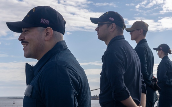 USS Delbert D. Black (DDG119) Departs Naval Station Mayport