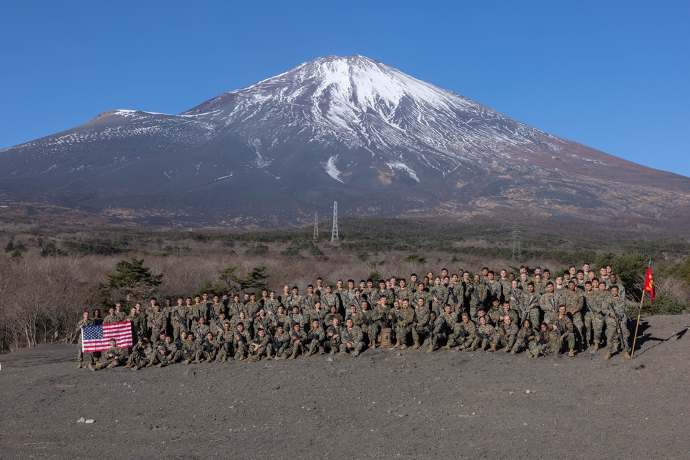 3rd Marine Logistics Group Participate in Komodo 26.2 Field Exercise