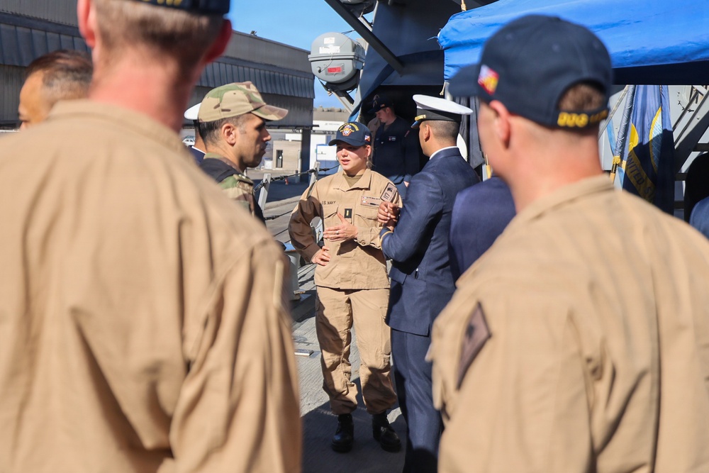 USS Paul Ignatius (DDG 117) provides a ship tour for Royal Moroccan Navy Sailors