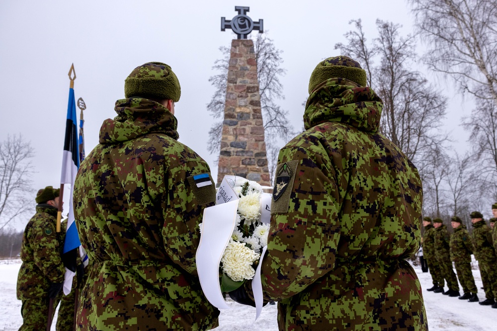 U.S. Soldiers attend wreath-laying ceremony in Narva