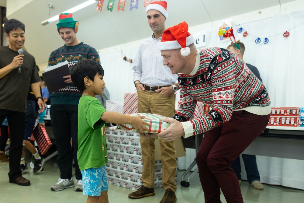 Merry Marine Toy Drive Kin Town