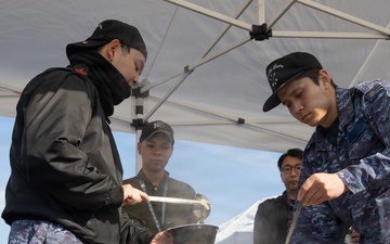 Fleet Air Wing 31 hosts a traditional Mochitsuki event