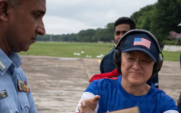 U.S. Ambassador to Sri Lanka, service members transport humanitarian aid to Anuradhapura, Trichomalee