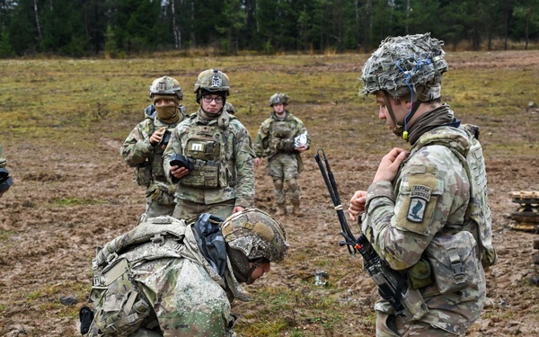 Sky Soldiers train with Selectable Lightweight Attack Munitions