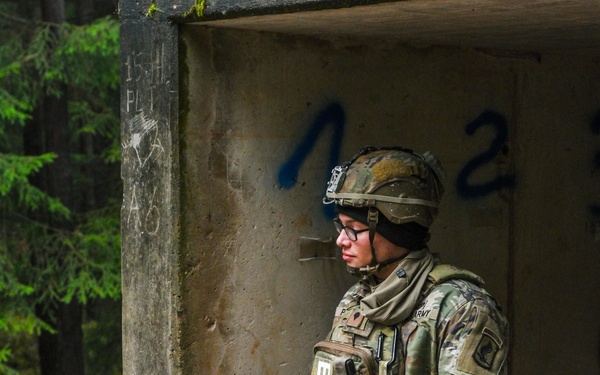 Sky Soldiers train with Selectable Lightweight Attack Munitions