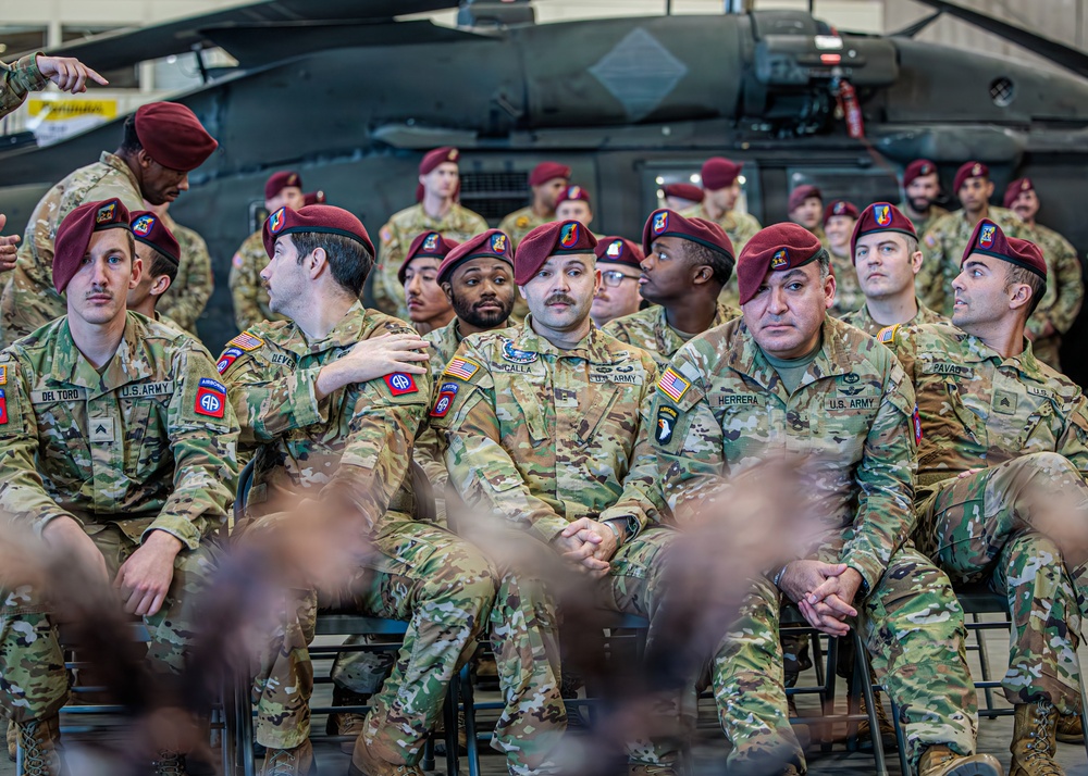 Sikorsky rescue awards recognizes DUSTOFF soldiers for their bravery