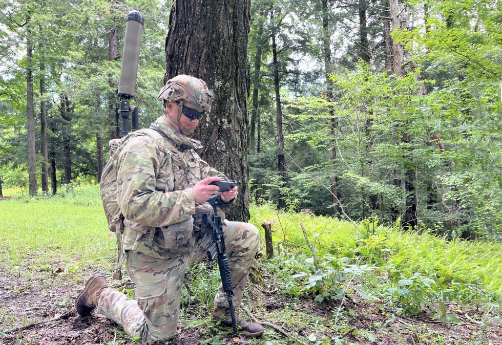 PM EW&amp;C - Terrestrial Layer System Manpack (TLS)