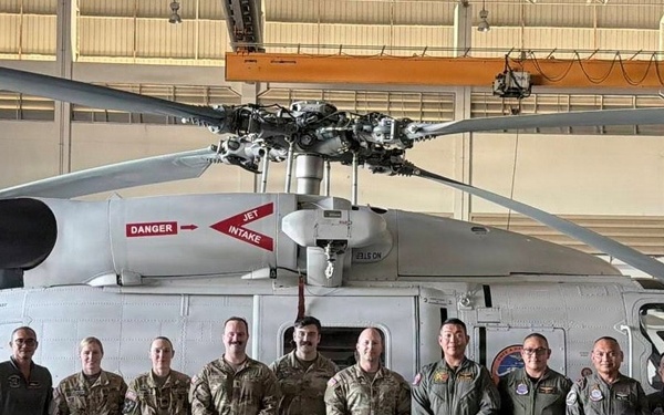 Guardsmen take part in Aviation exchange with Royal Thai Army and Navy during recent engagement