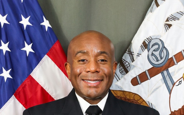 From Housing Market Crash to Naval Command: Engineer’s Unconventional Path Leads to Key NAVFAC Leadership Role